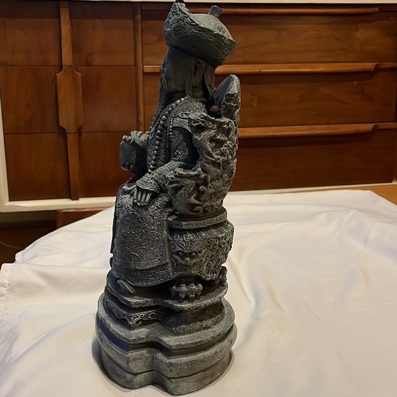 Statue of Asian Warrior - Picture 4 of 6